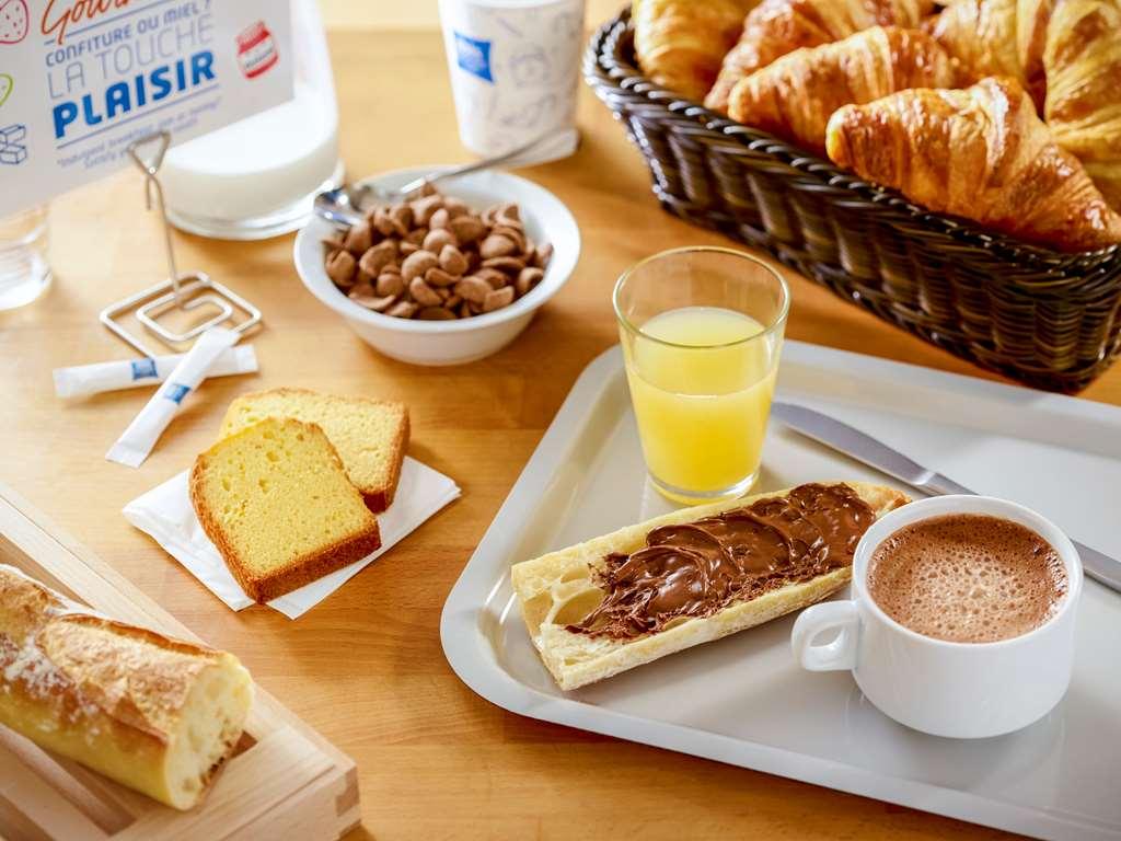 Ibis Budget Lille ワスケアル レストラン 写真